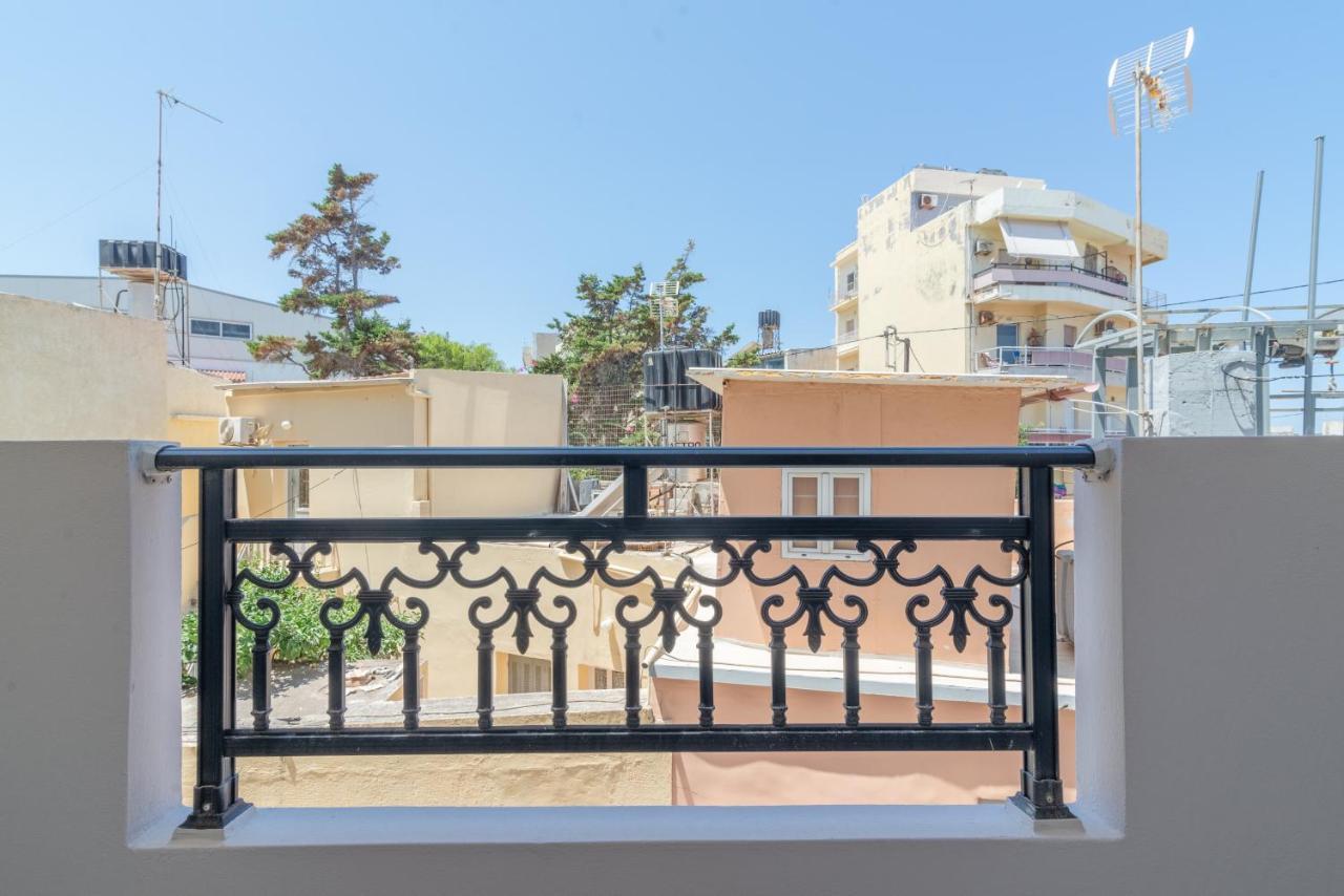 Comfortable Flat In The Heart Of The Old Town 伊拉克利翁 外观 照片